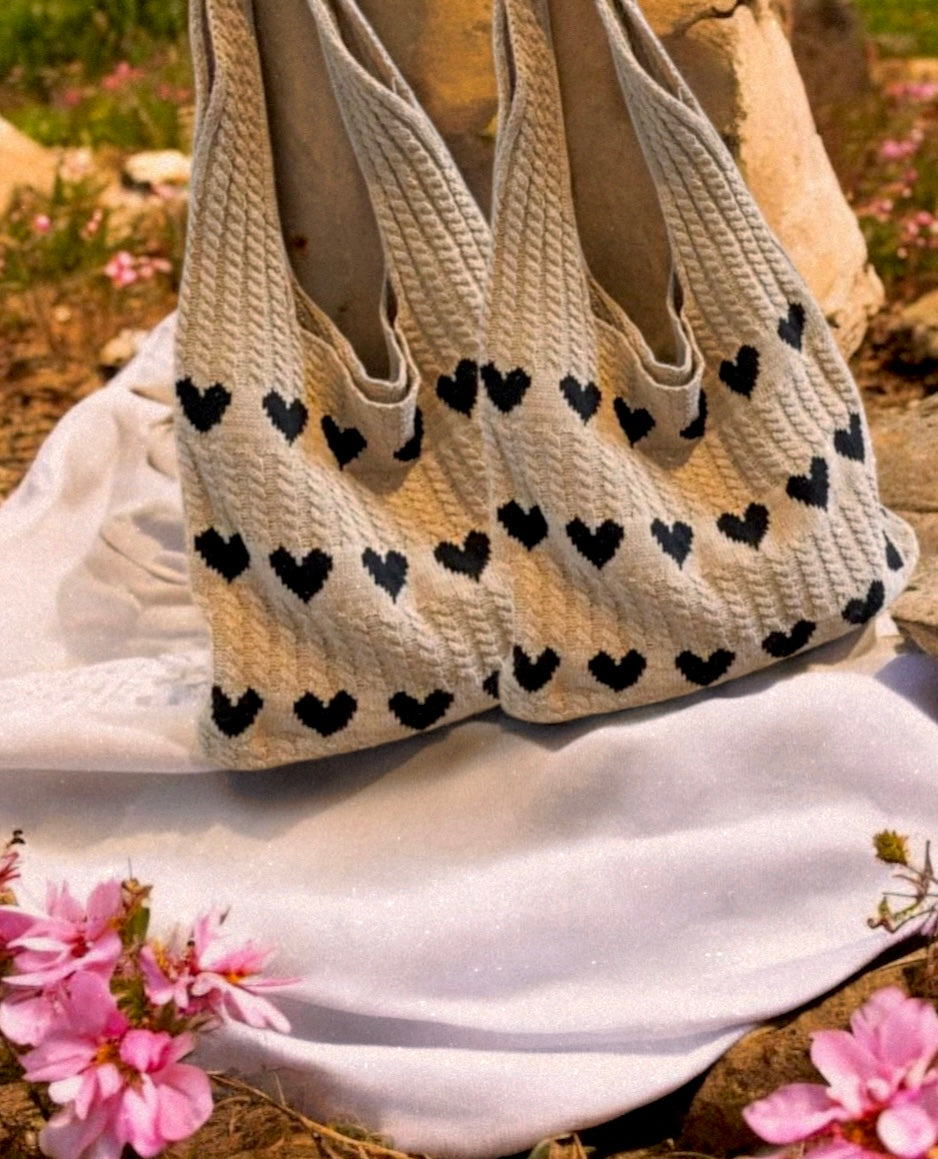 the heart of mocha crochet tote