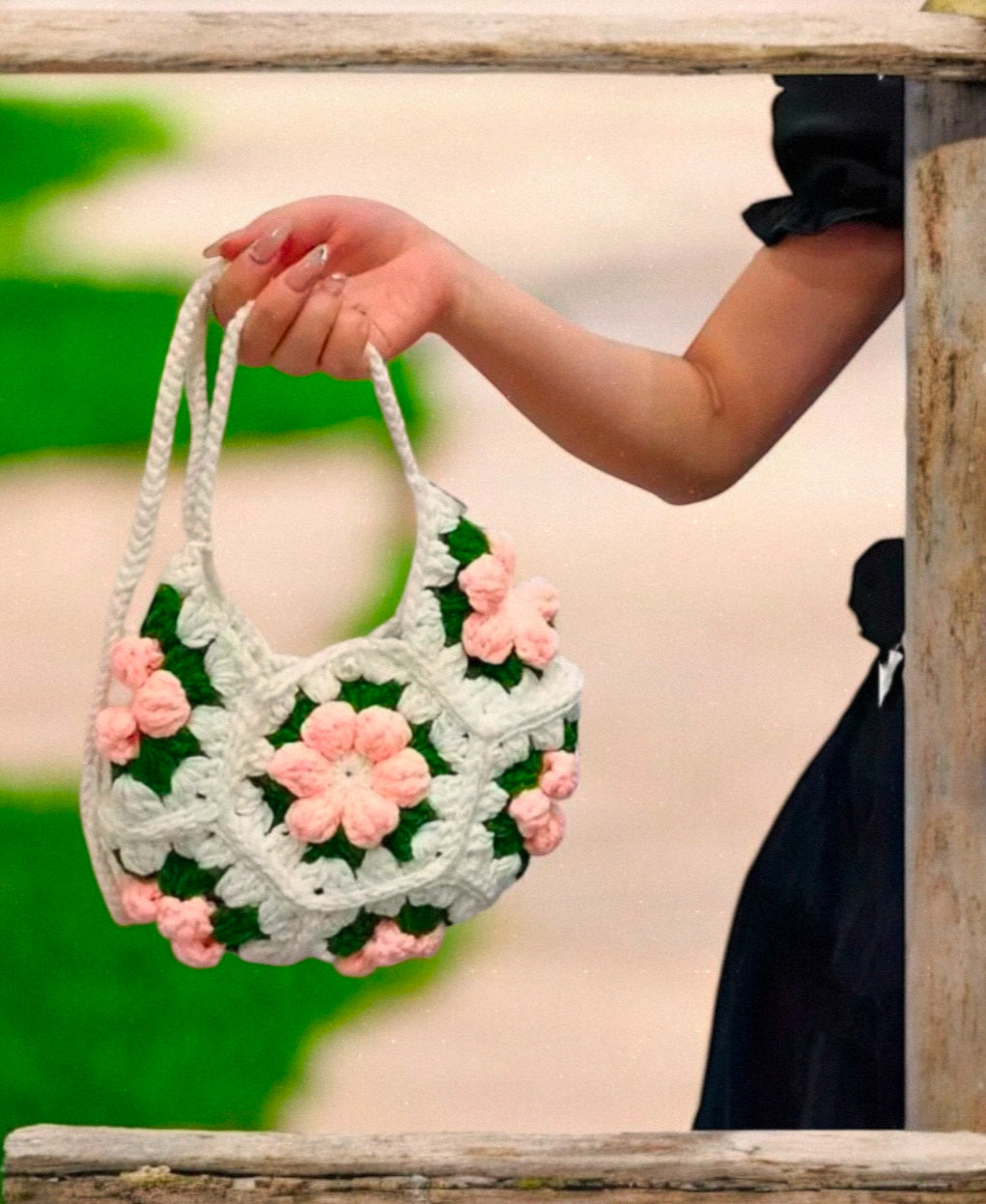 petal pickin’ crochet mini bag
